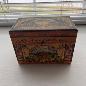 New Brownlow Gifts Chateau Vineyards Recipe Box and Cards